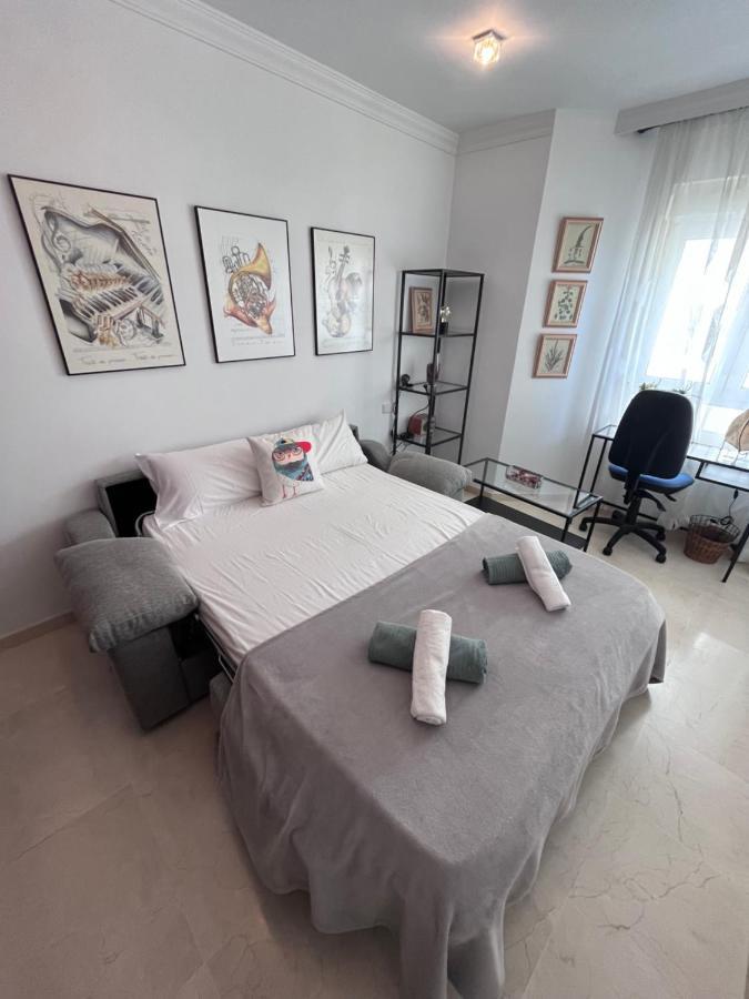 Appartement Gatu Aguamarina Beach, Vistas Al Mar Playa Victoria à Cadix Extérieur photo